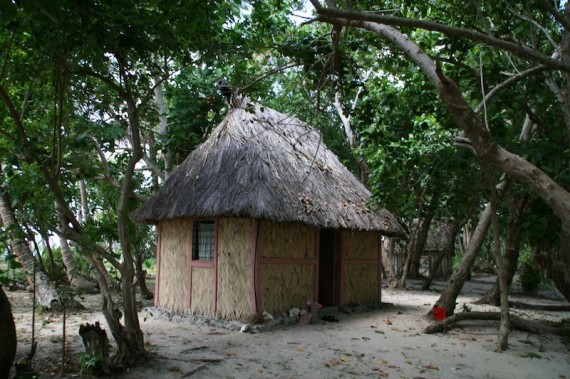 Caqalai bure, Fiji