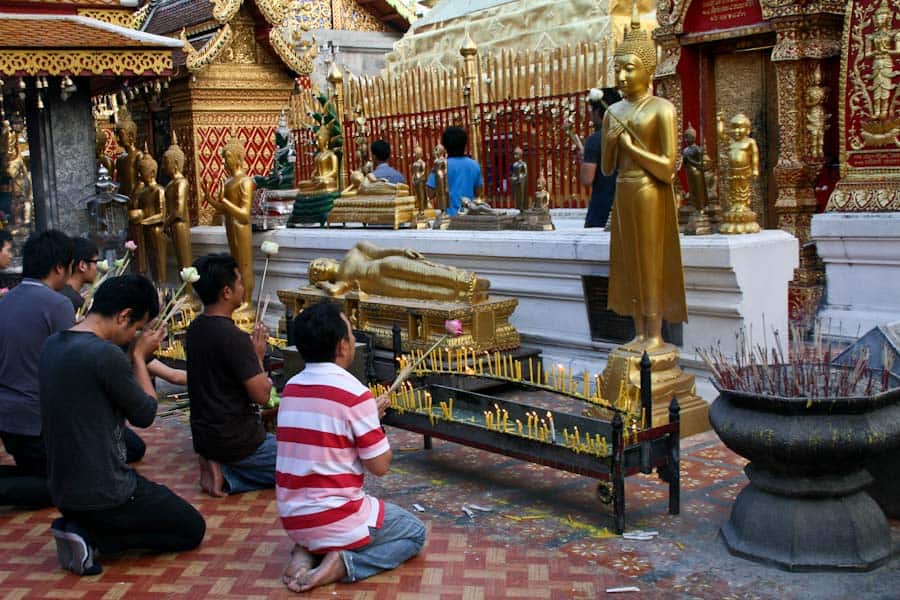Wat Doi Suthep prayer