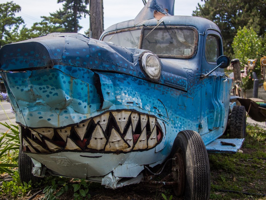 Sharkmobile, Renga Arts junk sculptures, Sebastopol