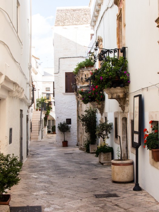 A quiet street in Locorotondo