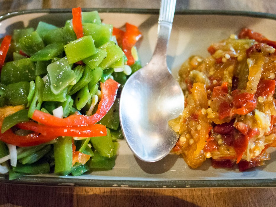 Green bean and red pepper salad, and baked aubergine: La Oliva, Granada review