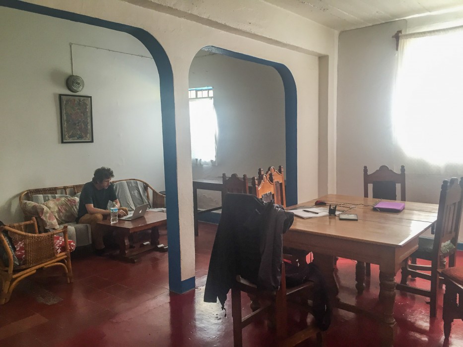 Renting a house in Oaxaca - living room