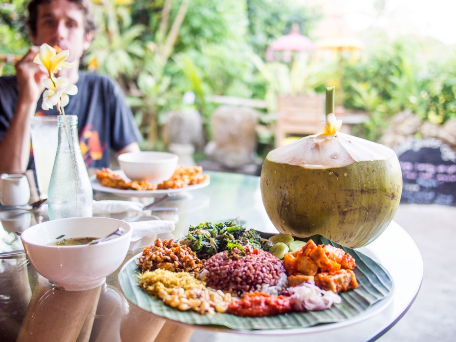 Ubud vegetarian - Yellow Flower nasi campur