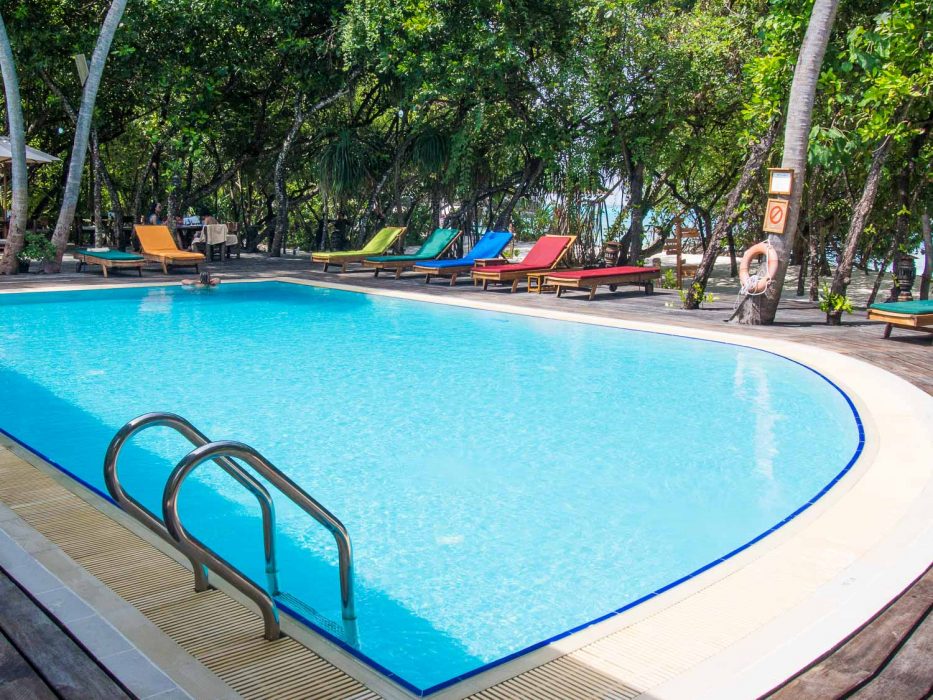 Reethi Beach Resort pool