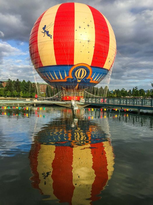 The hot air balloon at Disney Village