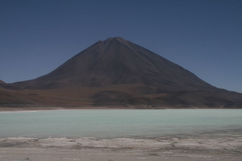 laguna_verde_salt_flats_tour_bolivia