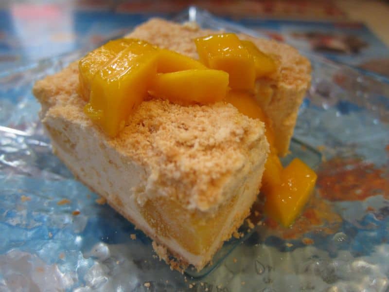 Mango Icing Cake