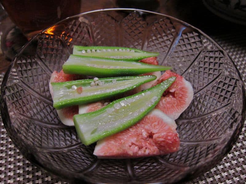 Fig and okra salad