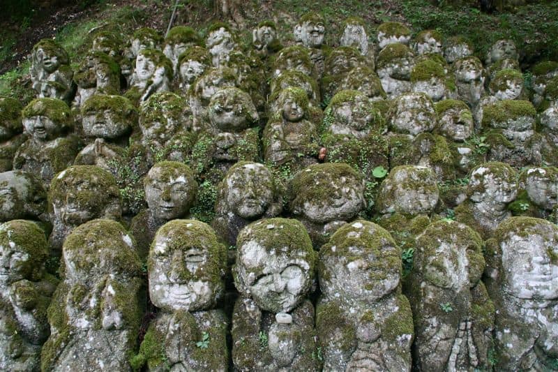 Mossy rakan at Otagi Nenbutusji, Kyoto