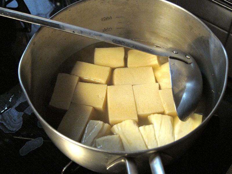 Yuba and koyadofu tofu cooking