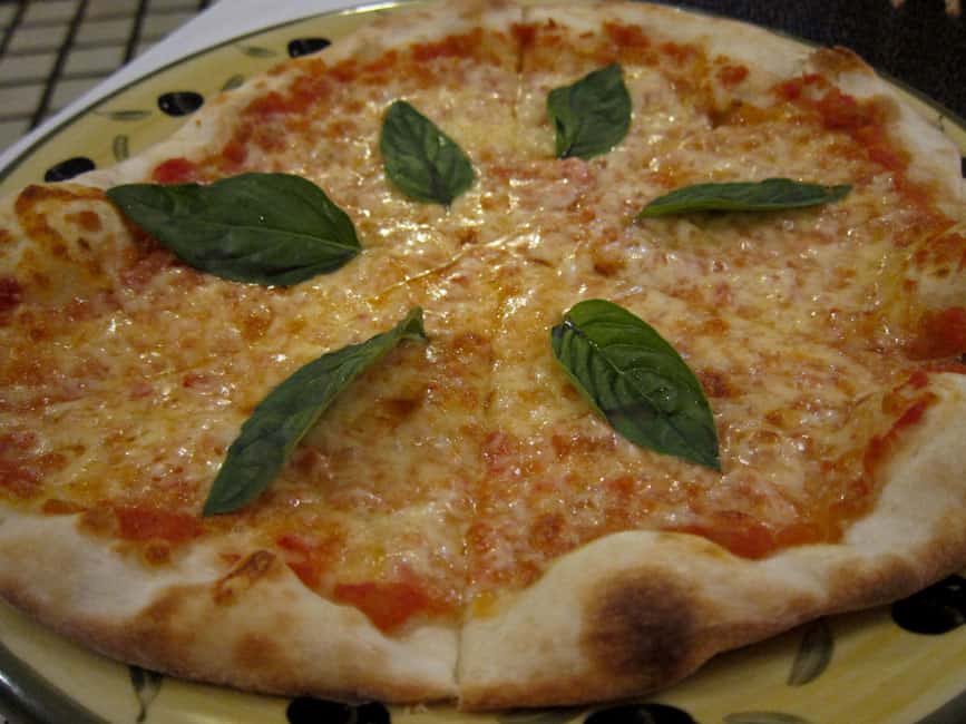 Pizza at Girasole