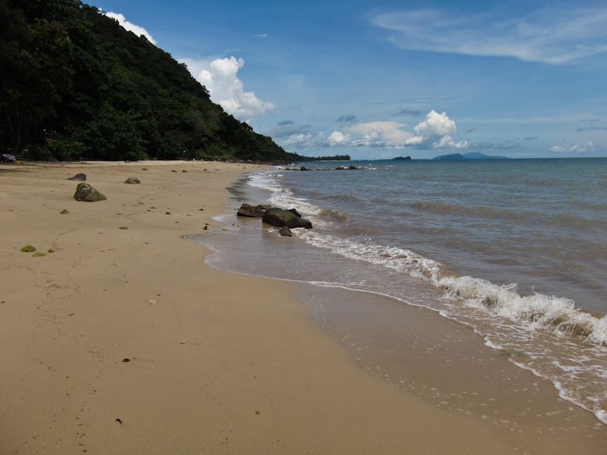 Ting Rai Bay beach, Koh Jum