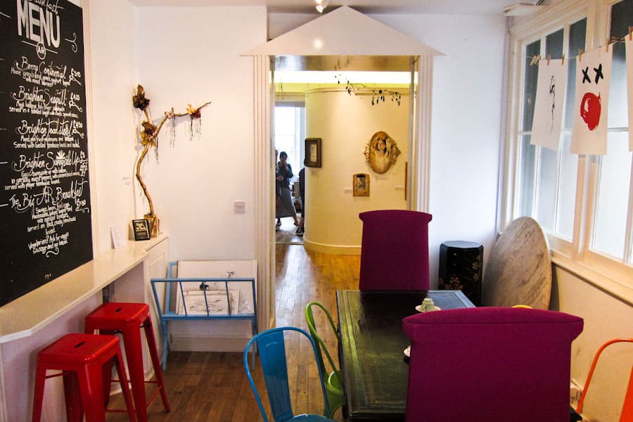 Artist Residence Cafe