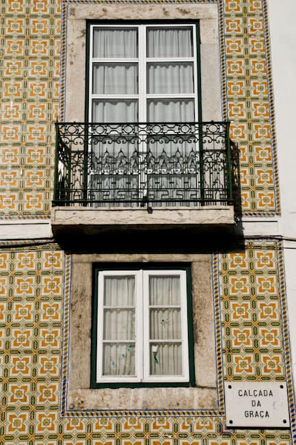 Azulejos in Lisbon 12