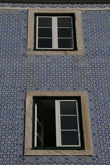 Azulejos in Lisbon 13