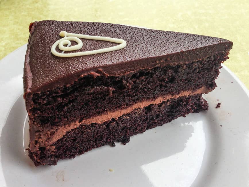 Ah Cacao chocolate cake