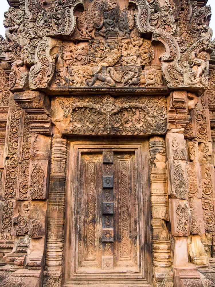 Banteay Srei door