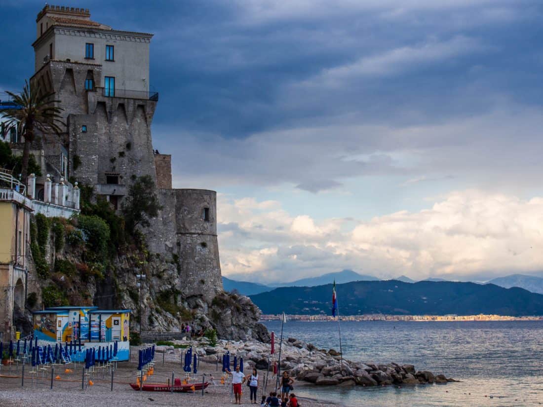 Cetara tower - Campania wine and sail review