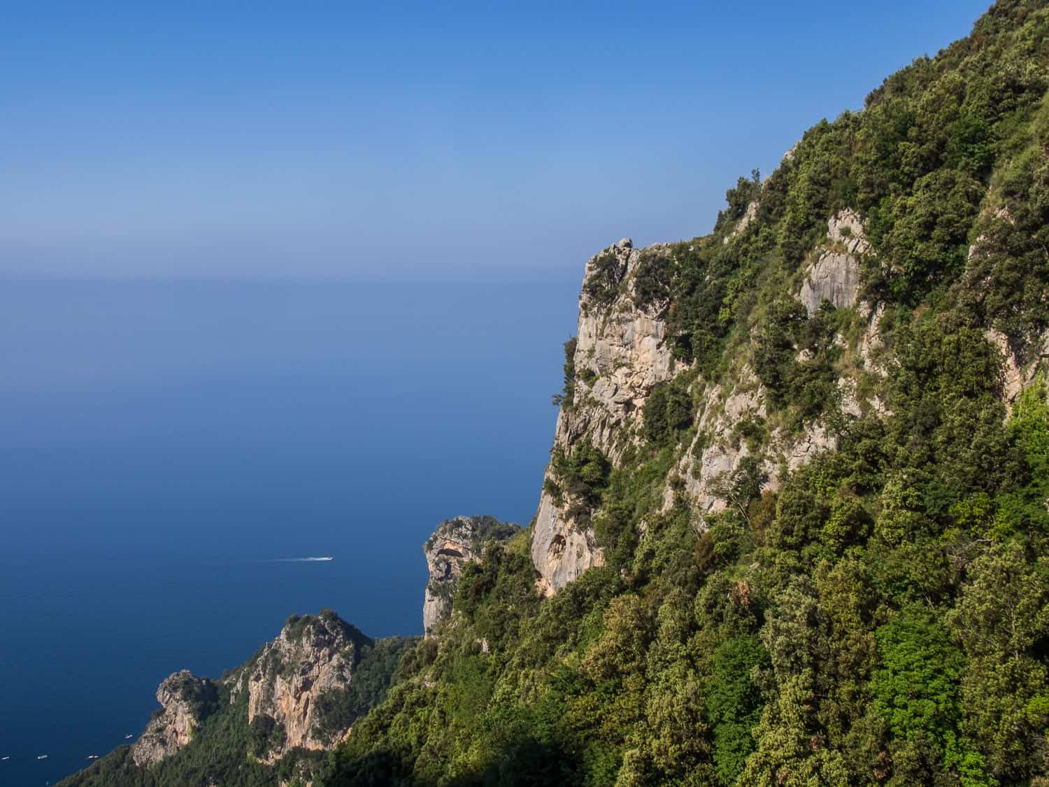 Cliff and sea views on the Path of the Gods hike