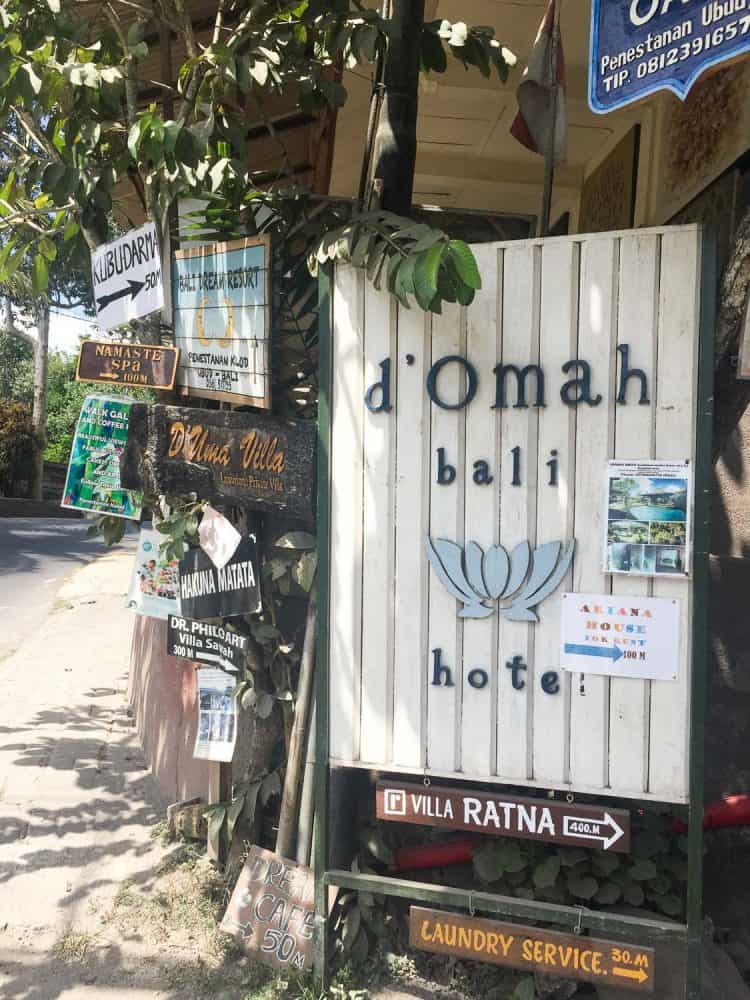 Rental houses Ubud- Penestanan sign