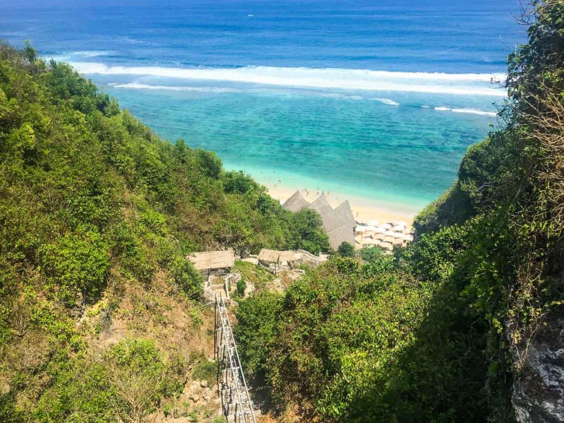 Finns Beach Club, Bali