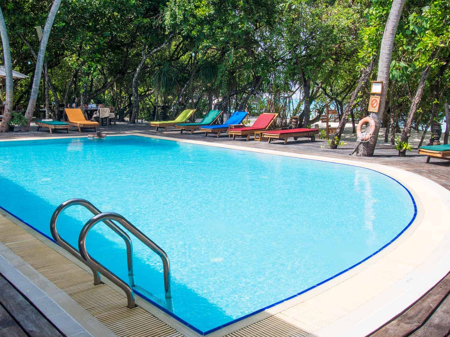 Reethi Beach Resort pool