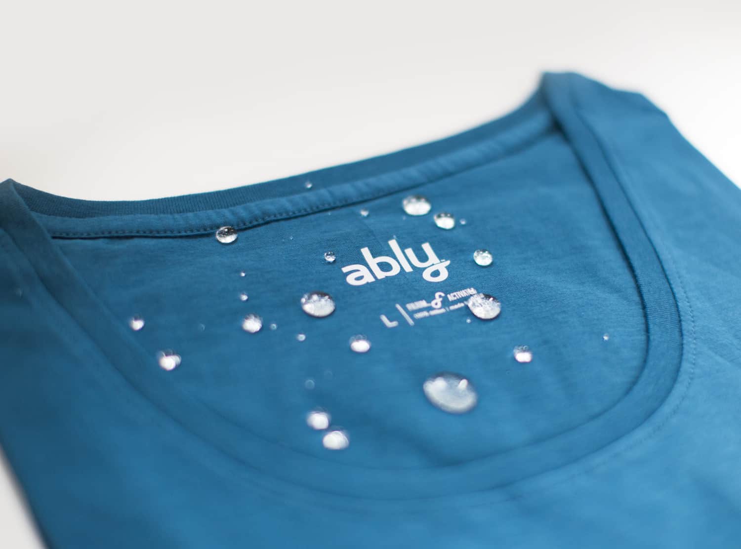 Ably t-shirt review: the tshirt that repels liquids