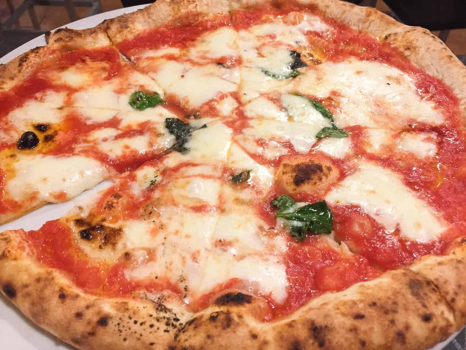 Margherita pizza at Pomodoro e Basilico, Rapallo