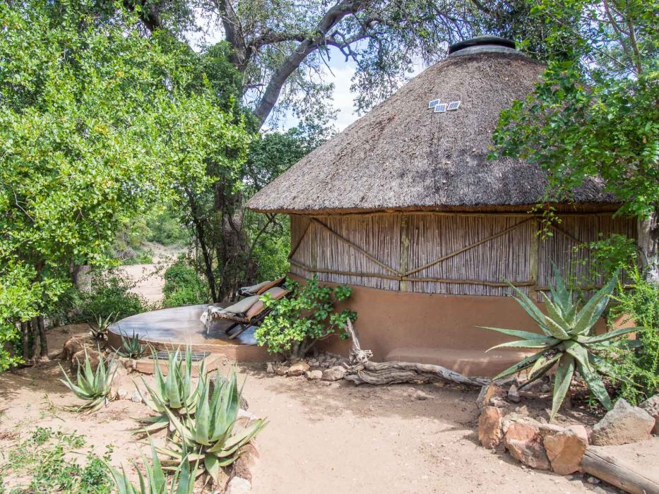 Umlani Bushcamp review: our traditional rondavel hut