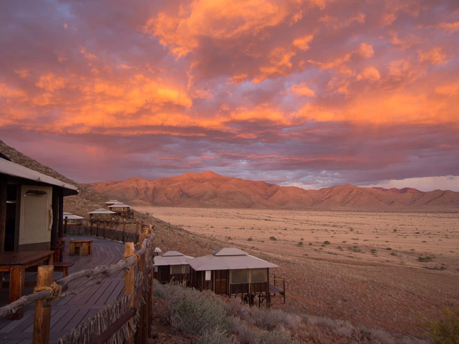 Incredible sunset at Moon Mountain Lodge