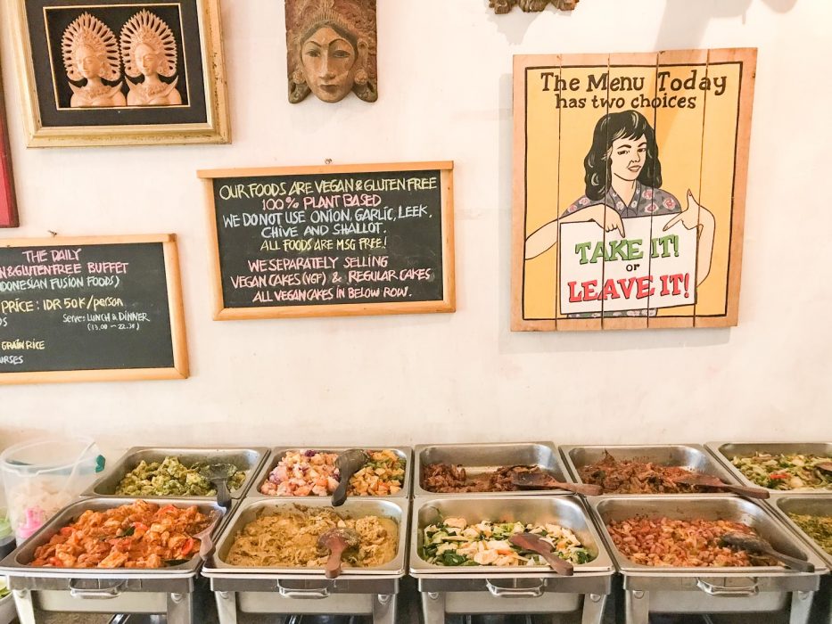 Sawobali vegan buffet in Ubud