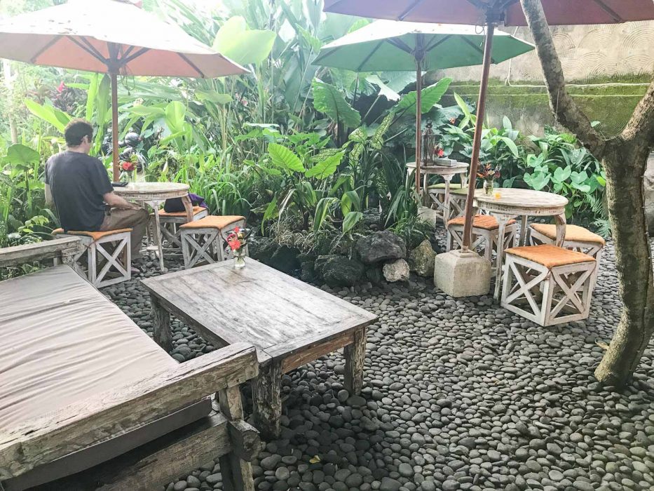 Mumbai station vegan Indian restaurant in Ubud, Bali