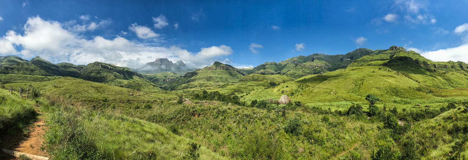Drakensberg mountains on a South Africa road trip