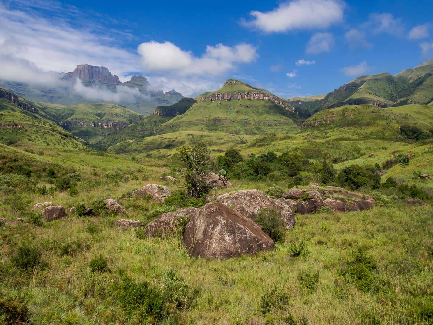 Drakensberg Mountains hike from Monks Cowl