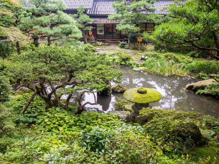  Gyokusen-en gardens in Kanazawa