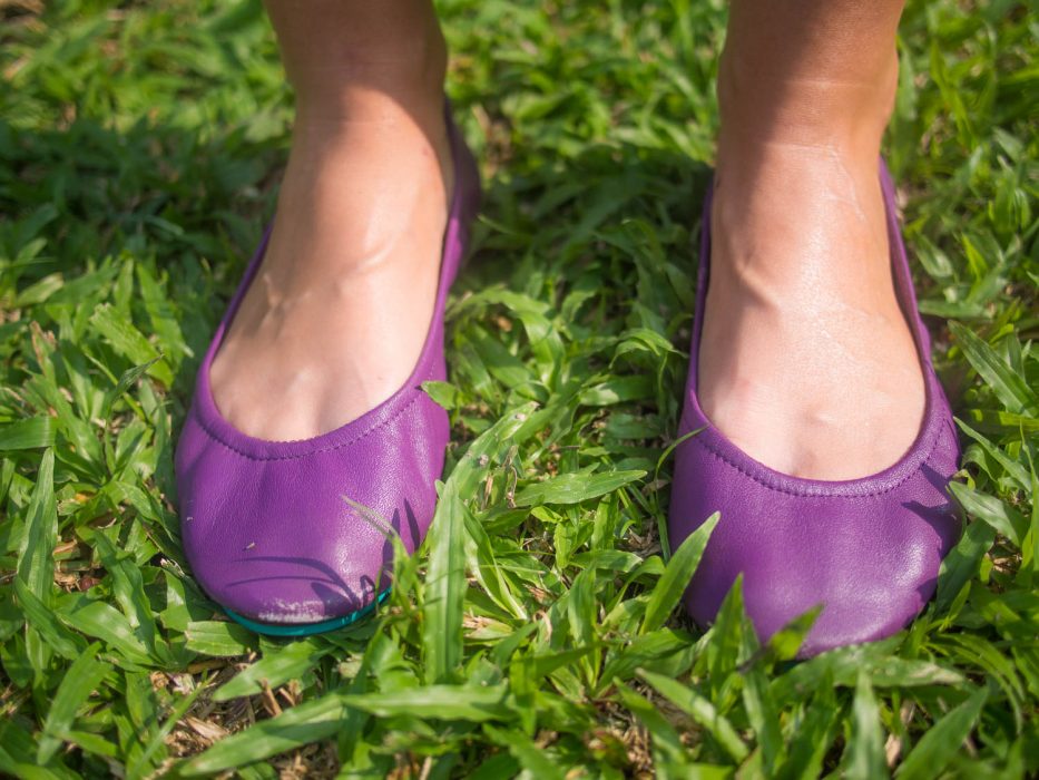 Scuffing on Lilac classic Tieks - an honest review of the best travel ballet flats