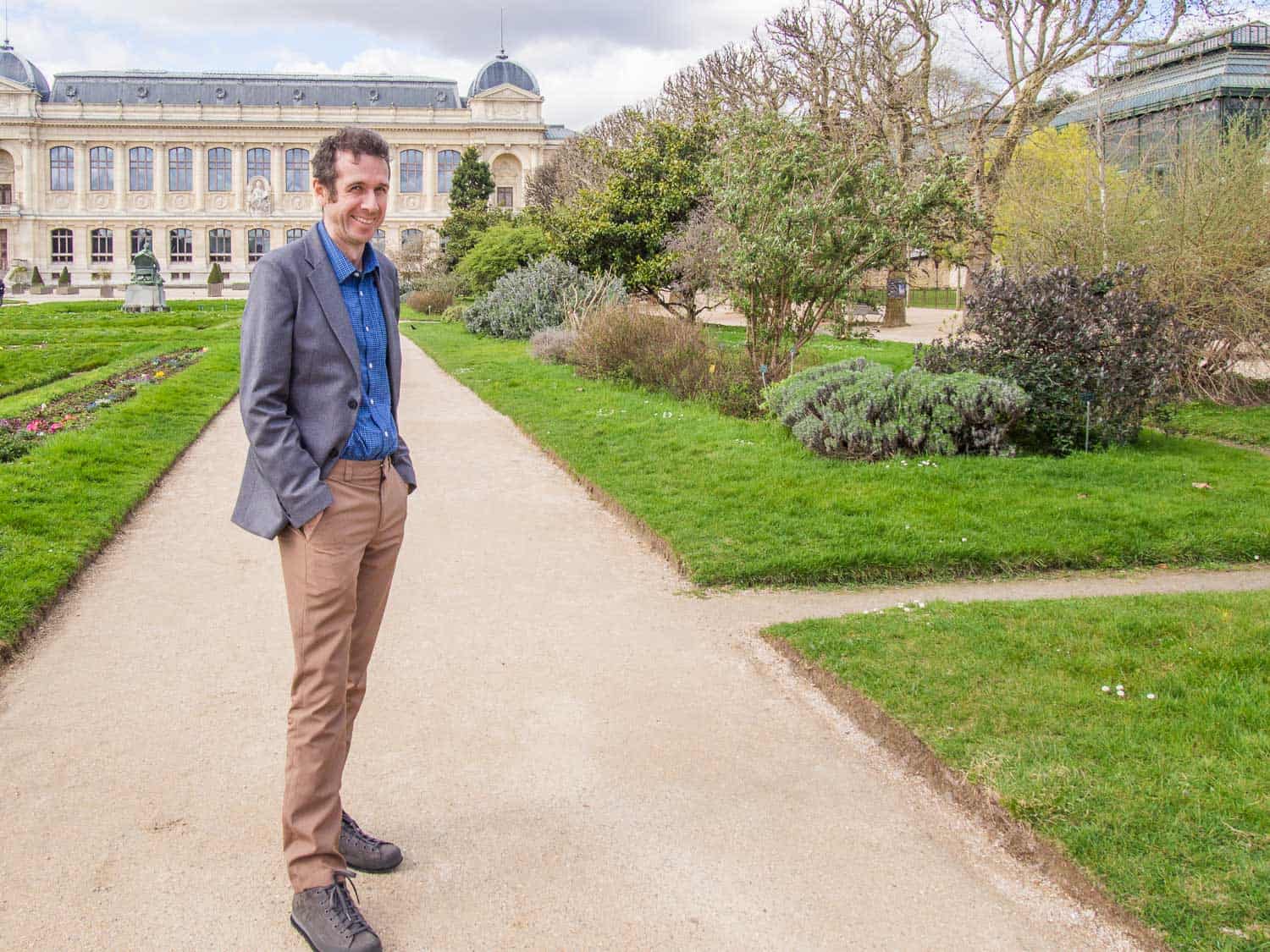 Simon in Paris in the Bluffworks blazer, shirt and pants