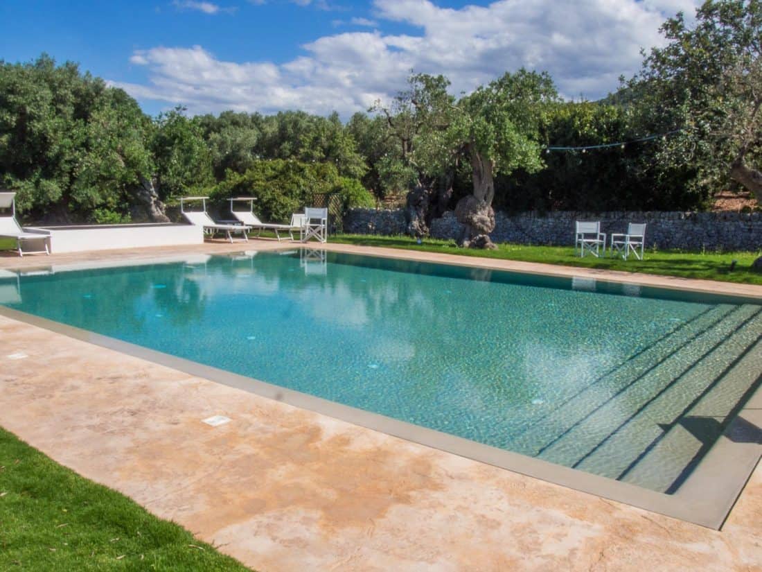 Swimming pool at Masseria Il Frantoio, Ostuni