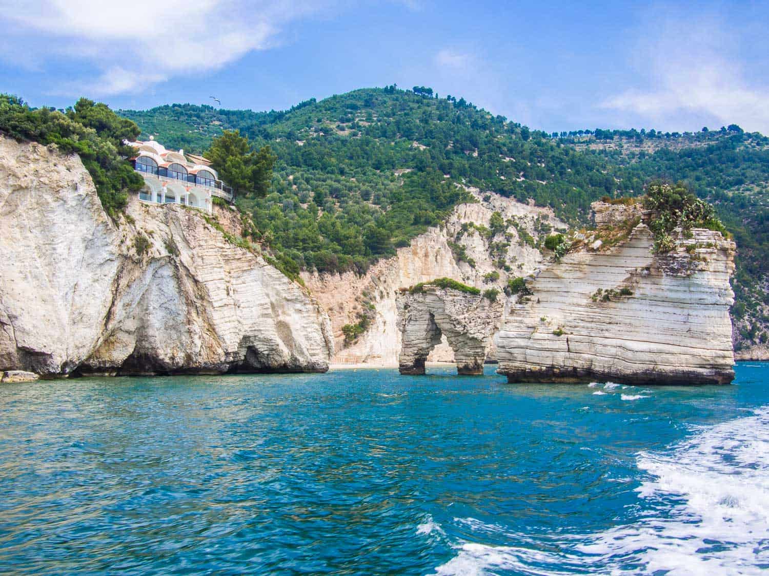 Baia delle Zagare on the Desiree boat tour from Vieste Puglia