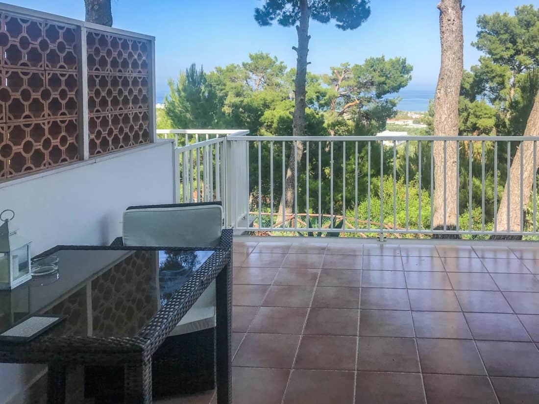 Our terrace with a sea view at Residence Maresol Vieste. There are also sun loungers on the right.