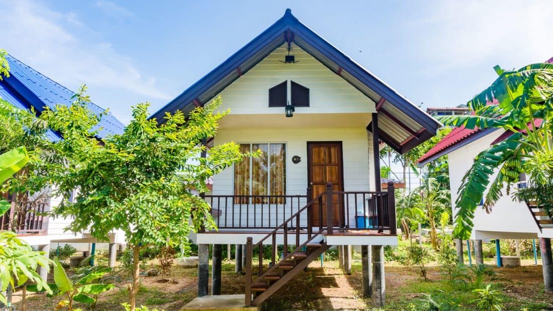 Lanta Andaleaf budget Koh Lanta bungalow