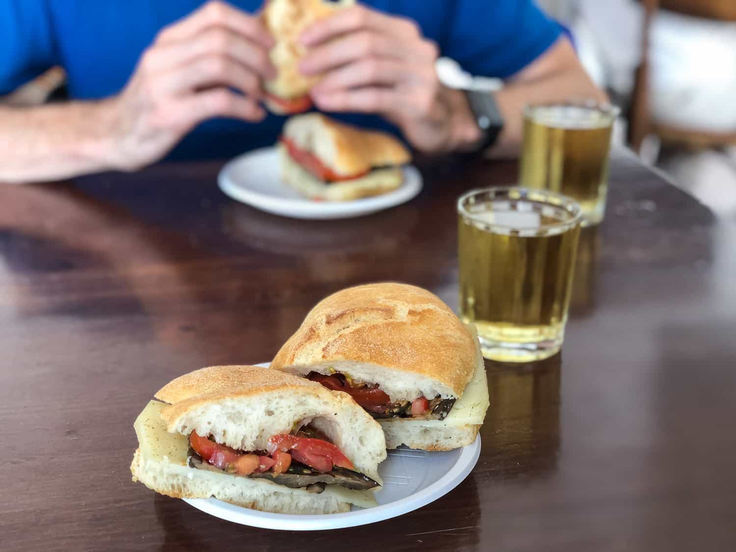 Sandwiches and cheap wine at Fraschetta da Sandro in Testaccio, Rome