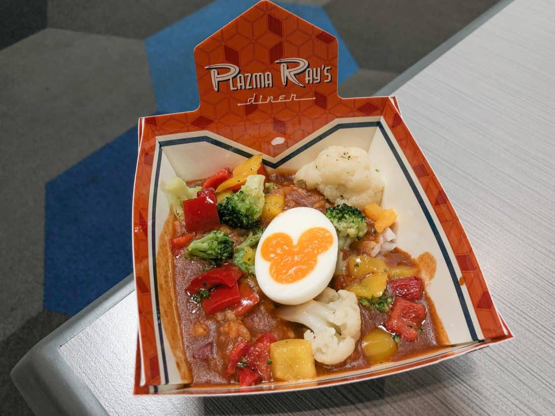 Vegetarian curry rice bowl (with Mickey Mouse boiled egg) at Plazma Rays Diner at Tokyo Disneyland