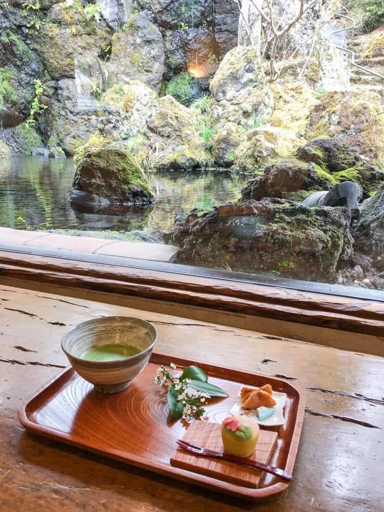 Wagashi set at the tea room of Itchiku Kubota Art Museum in Kawaguchiko