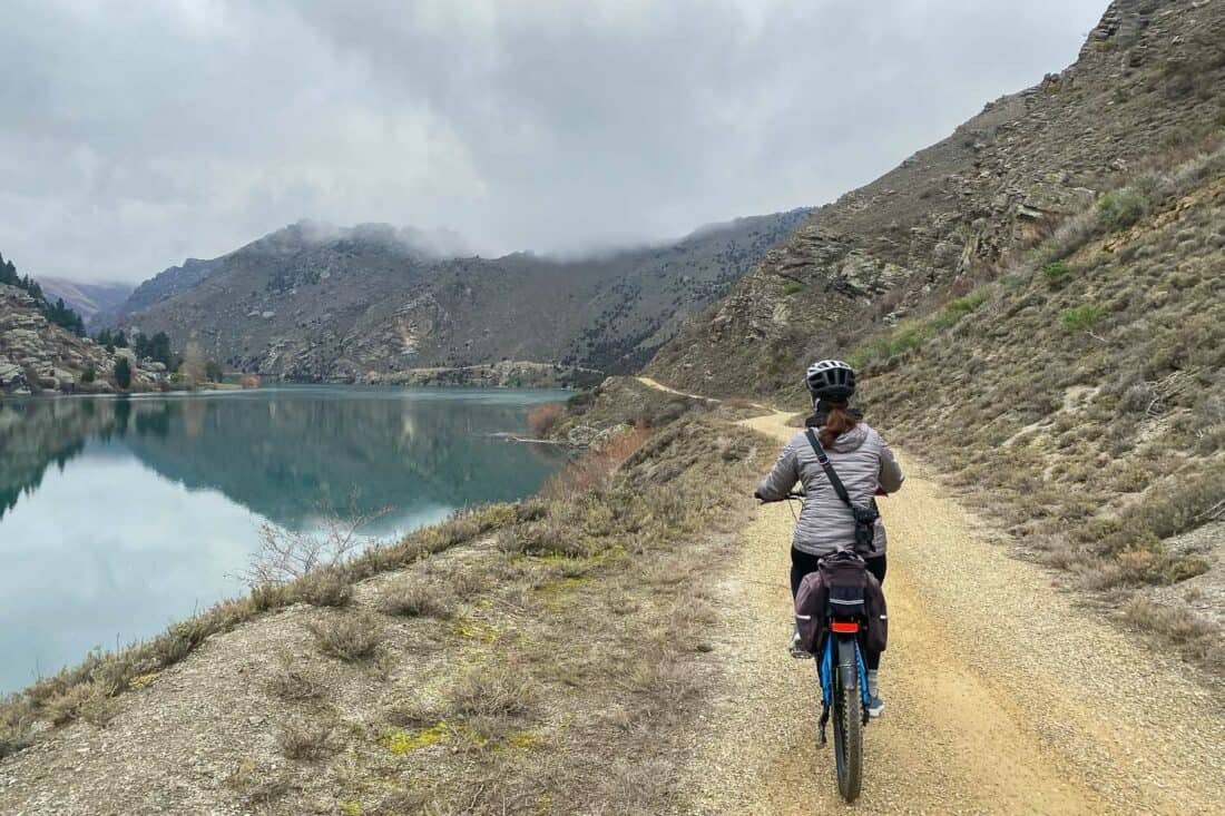 Cromwell Gorge section of the Lake Dunstan Cycle Trail