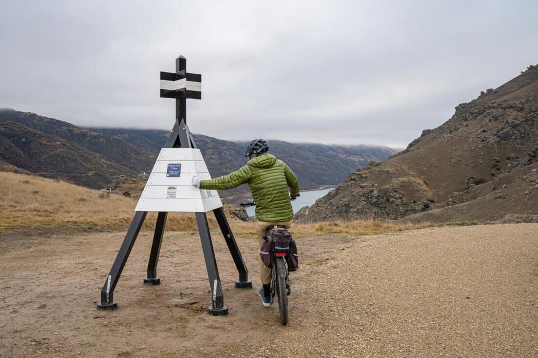 The highest point of the Lake Dunstan Trail