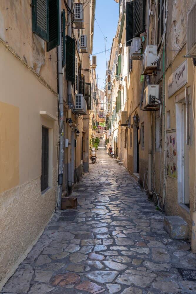 Narrow lane, Corfu Town
