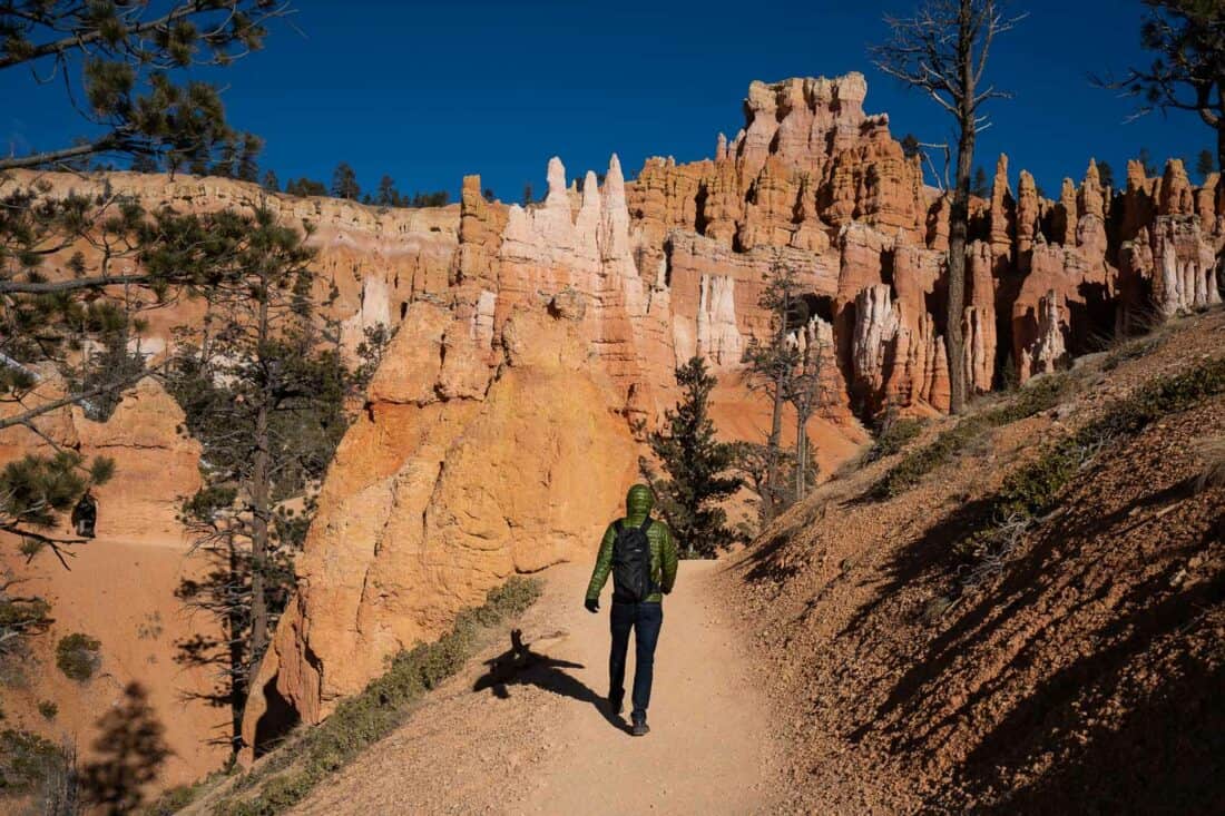 Hiking the Queens Garden Trail in Bryce Canyon National Park, Utah