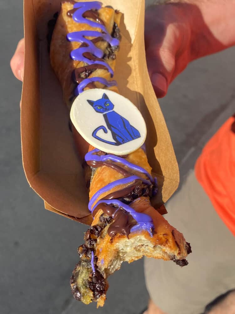 Binx Pastry Tail from the Cheshire Cafe kiosk, Disney World