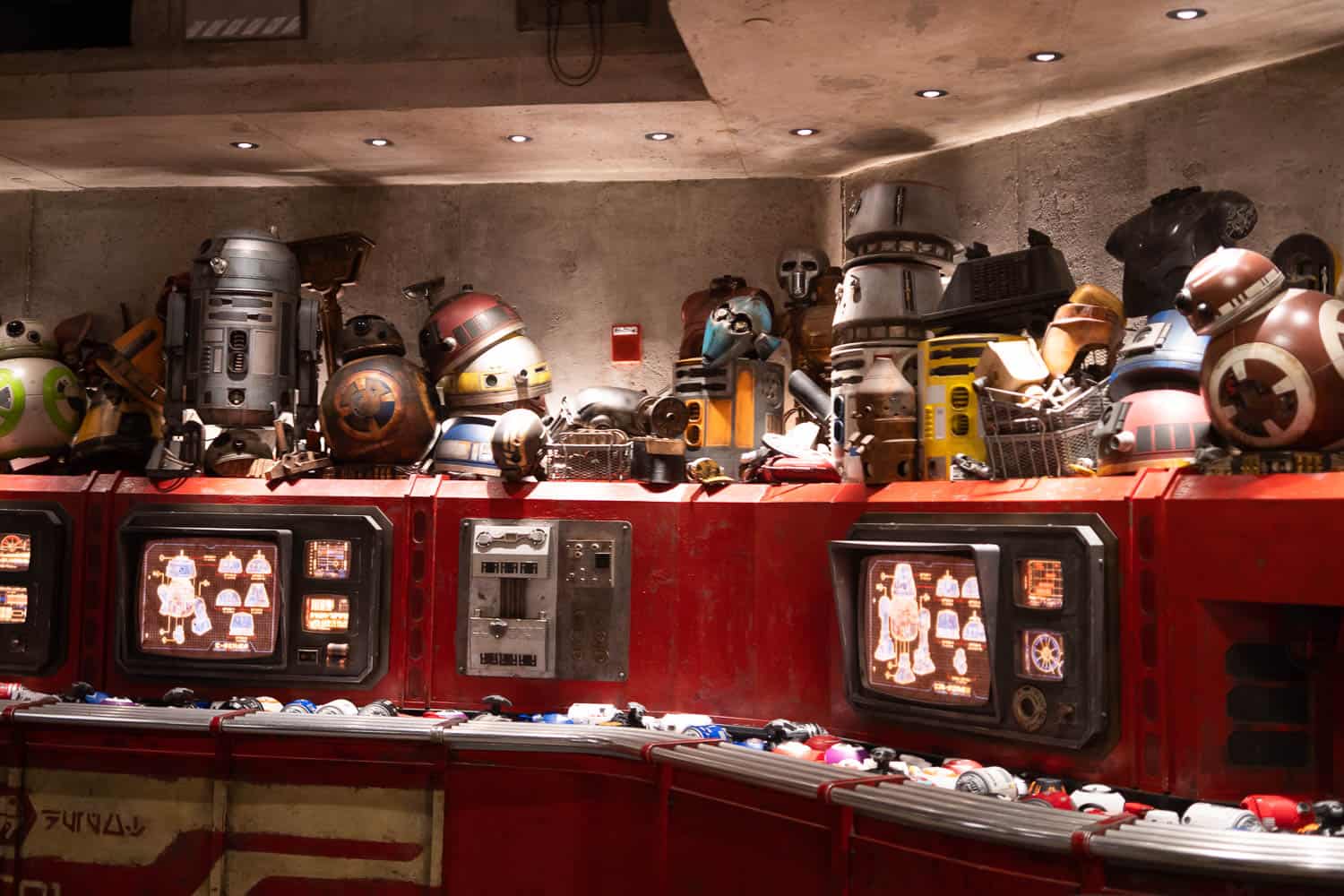 Droid Dept, Hollywood Studios, Disney World, Orlando